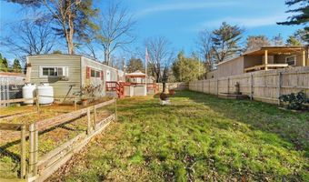 38 Oak Ter, Burrillville, RI 02839