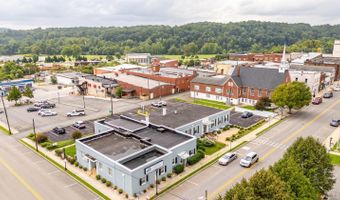 525 7th St, Altavista, VA 24517