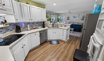 395 LAKESIDE Dr, Lewes, DE 19958