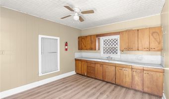 801 E 1st St, Alice, TX 78332