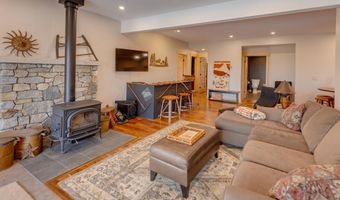 365 Tunnel Stream Rd, Benton, NH 03785