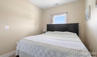 106 Thistle Field Dr, Asheville, NC 28806
