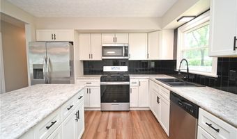 3911 Nottingham Ave, Austintown, OH 44511