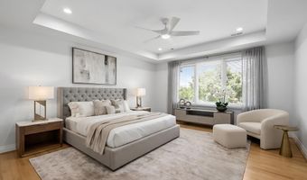 924 28TH St S, Arlington, VA 22202