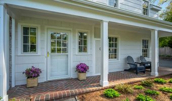 58 Knollwood Ln, Darien, CT 06820