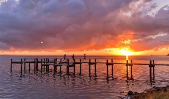232 N Brightleaf Dr, Minnesott Beach, NC 28510