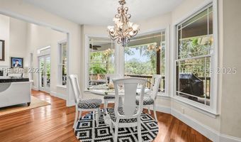 30 Dolphin Point Dr, Beaufort, SC 29907