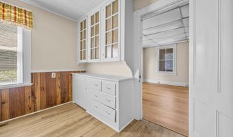 85 School Ground Rd, Branford, CT 06405