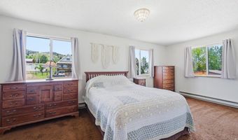 804 Redwood Ct, Bellvue, CO 80512
