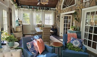 27 Wilson Dr, Oxford, CT 06478