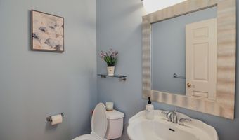 588 Green Rd, Ann Arbor, MI 48105