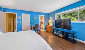 109 Country Club Rd, Avon, CT 06001