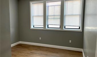 155 Main St 1, East Greenwich, RI 02818