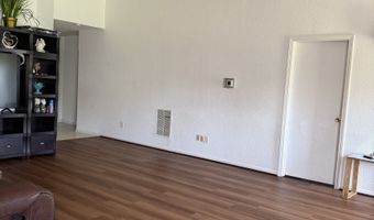 8113 Maple Stream Ln, Indianapolis, IN 46217