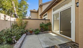 8015 E Snowberry Ln, Anaheim, CA 92808