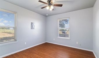 8405 E Nightingale Rd, Atoka, OK 74525