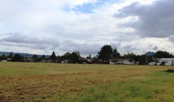 16 Th St, Alpine, TX 79830