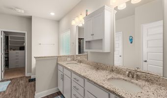 7004 Glen Eagle Dr, Biloxi, MS 39532