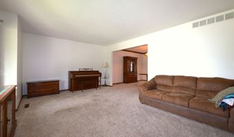 2003 Polk Dr, Ames, IA 50010