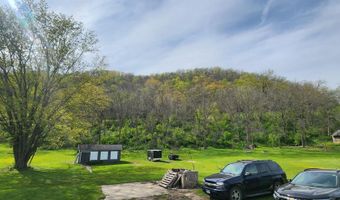 1240 N Main St, Altura, MN 55910