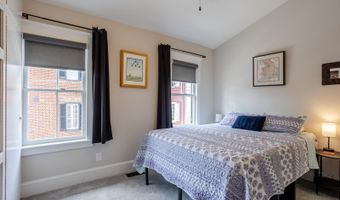 32 CORNHILL St, Annapolis, MD 21401