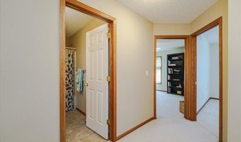 15826 Frisian Ln, Apple Valley, MN 55124