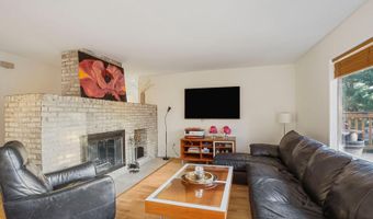 4024 IVA Ln, Annandale, VA 22003