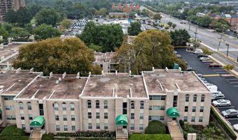 3 CANTERBURY Sq 402, Alexandria, VA 22304