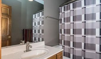 639 Wood Fern Dr, Ballwin, MO 63021