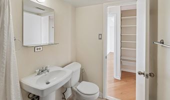 4970 BATTERY Ln 409, Bethesda, MD 20814