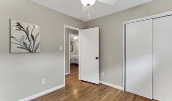 6927 FERN Ln, Annandale, VA 22003
