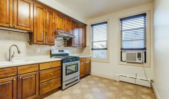 13 W 27TH St, Bayonne, NJ 07002