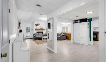 11512 Holly Bluff Cir, Biloxi, MS 39532