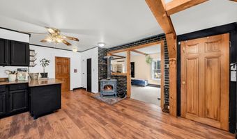 401 Petersham Rd, Athol, MA 01331