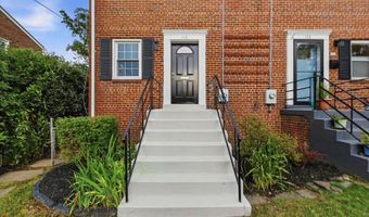 115 S IRIS St, Alexandria, VA 22304