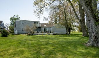 100 Pratt Rd, Clinton, CT 06413