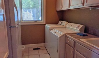 390 Branch Loop Rd, Big Sandy, TN 38221