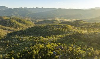 22494 Jefferson Rd, Ashland, OR 97520
