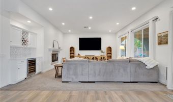 20267 Fuji Ct, Apple Valley, CA 92308