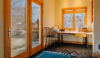 40 Castle Rock Rd, Cody, WY 82414