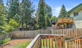 682 Chestnut St, Ashland, OR 97520