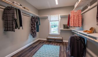 326 Oak Meadow Ln, Angier, NC 27501