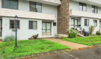21 Pine Ct 21, Cromwell, CT 06416