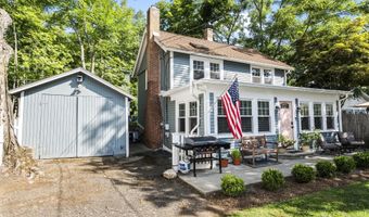 20 Bradley Ave, Branford, CT 06405