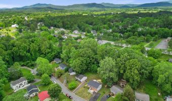 142 Dogwood St, Amherst, VA 24521
