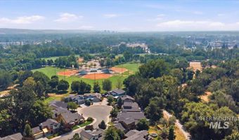 857 N River Path Ln, Boise, ID 83703
