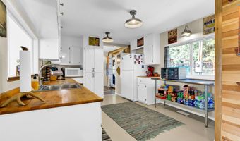 191 Bear Wallow Rd, Cascade, ID 83611