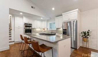 6527 Burlwood Rd, Charlotte, NC 28211