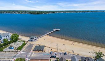 375 E Barnegat Ave, Bayville, NJ 08721