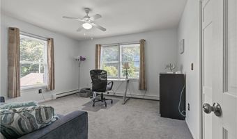 20 Morrison Ave, Middletown, RI 02840